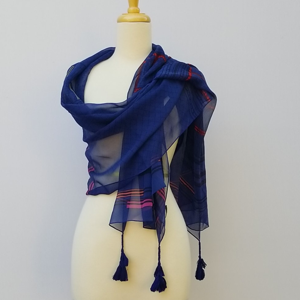 BCBG MAX AZRIA Tasseled Scarf